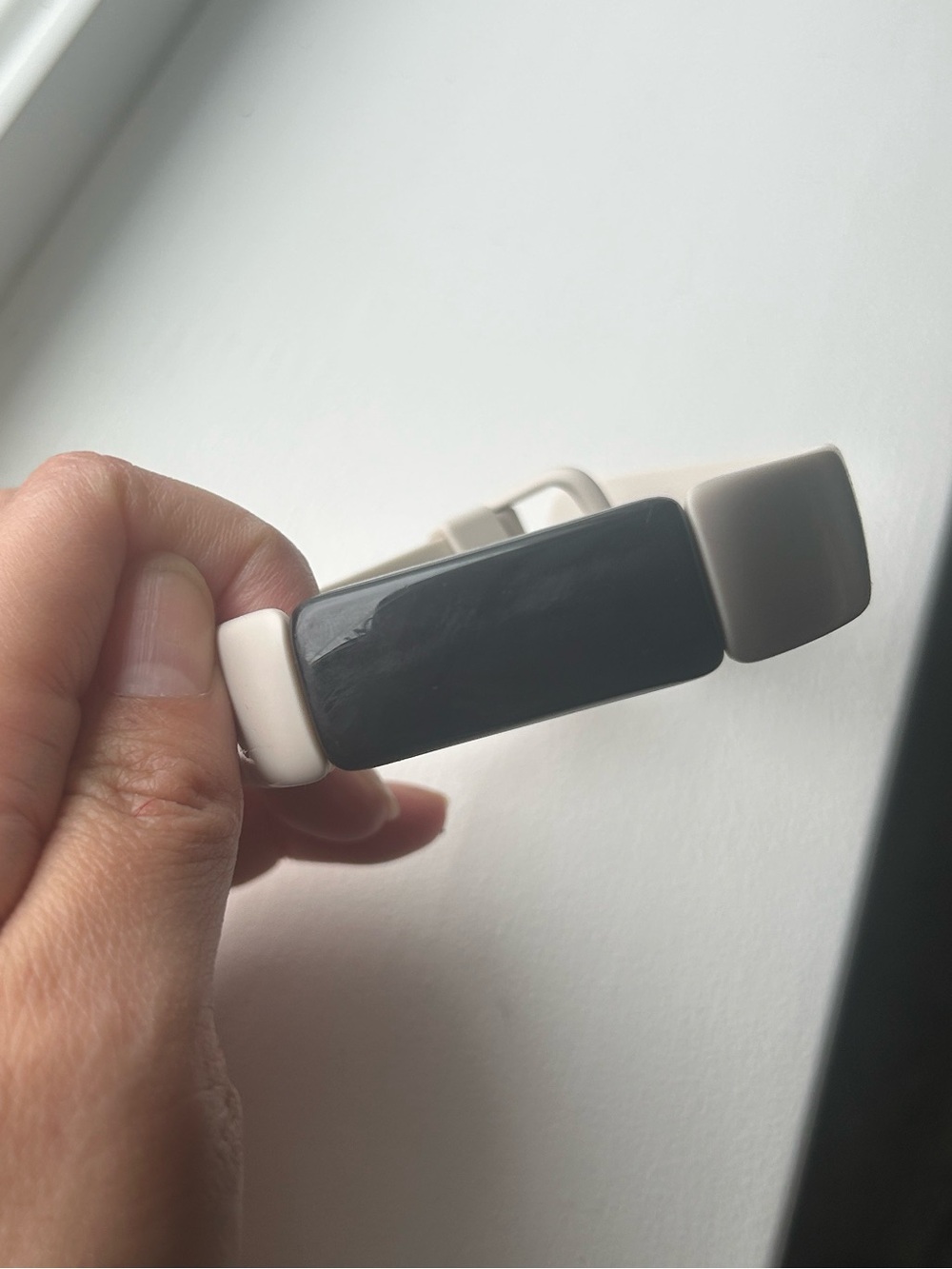 Fitbit Inspire 2 w charger - Lunar White
